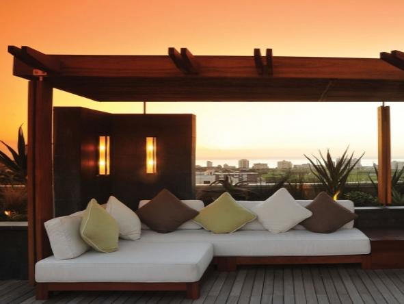 Cape Royale Luxury Hotel and Residence - Roof Top 